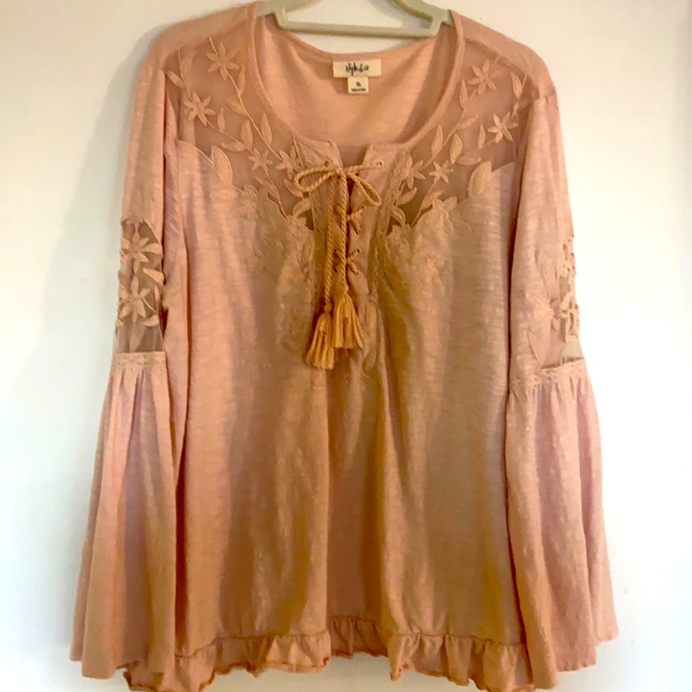 Style and Company XL blouse with lace peach color